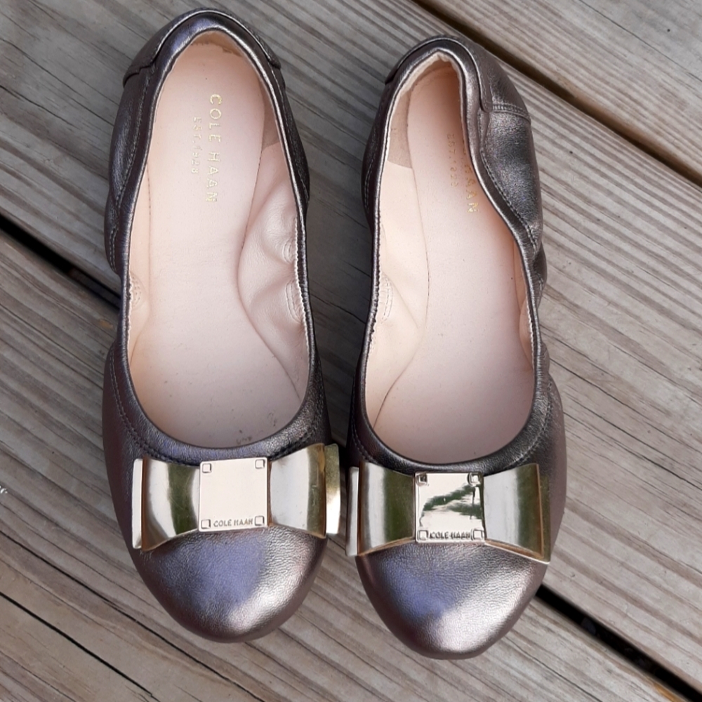 Ballet flats